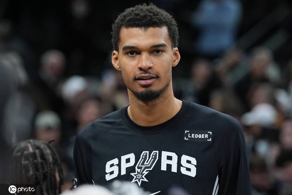 曝文班亚马韧带无损伤 但短期内将缺席比赛